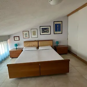 https://porticciolo-rooms.hotelitalianriviera.com