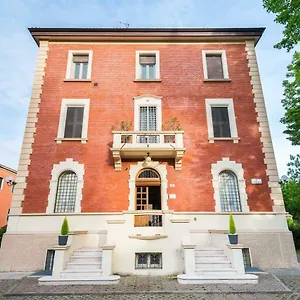  Couette-café Savioli & Breakfast Italie